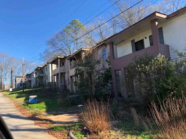 Building Photo - 1045 N Wilkinson St