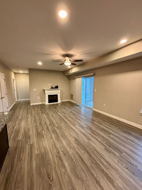 Foto del edificio - 2493 Sweet Home Rd