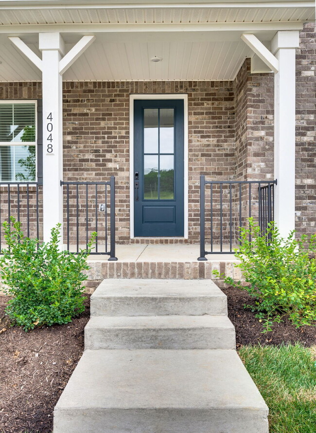 Foto del edificio - "Prime Location Opportunity: Secure Your Future on Poplar Farms Drive, Franklin, TN!"