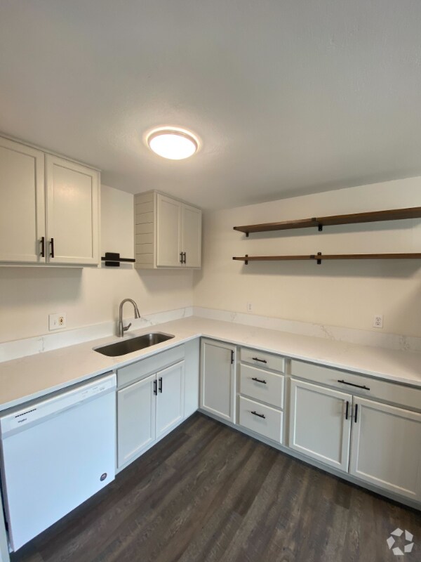Bagley Downs Apartments for Rent with Utilities Included Vancouver