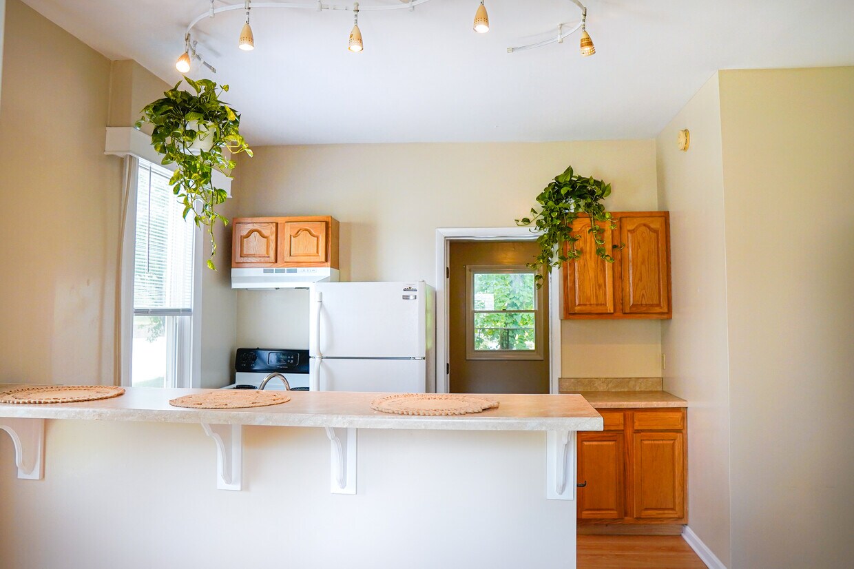 Foto principal - 326 N Depeyster St