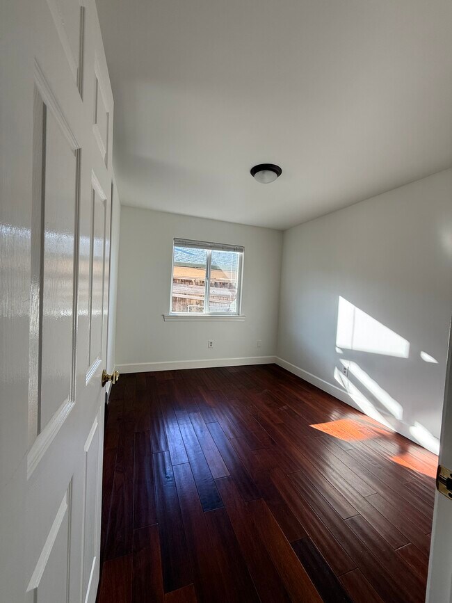 Foto del edificio - 142 Sheryl Dr