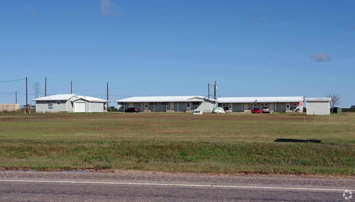 Primary Photo - 5909 E Fm-40