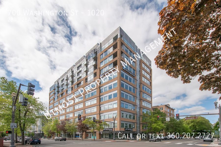 Primary Photo - 2BD Luxury Condo 10th Floor Penthouse Suit...