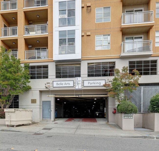 Building Photo - Downtown Bellevue One Bedroom One Bath Condo Available!