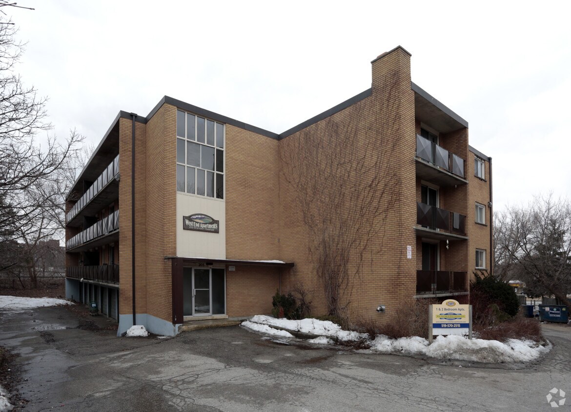Building Photo - West End Apartments