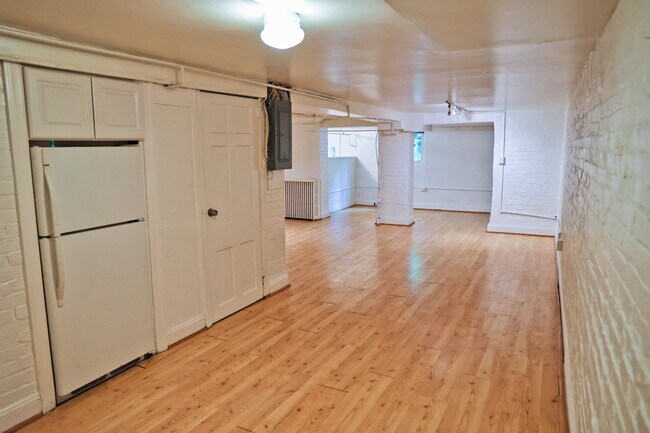 Foto del edificio - 1819 Lamont St NW