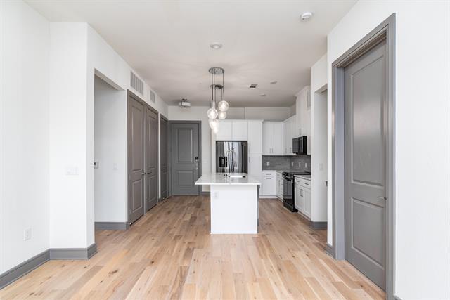 Foto del edificio - 2700 Old Denton Rd