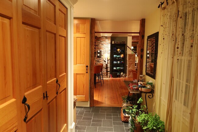 Foto del edificio - 2613 NH-25A