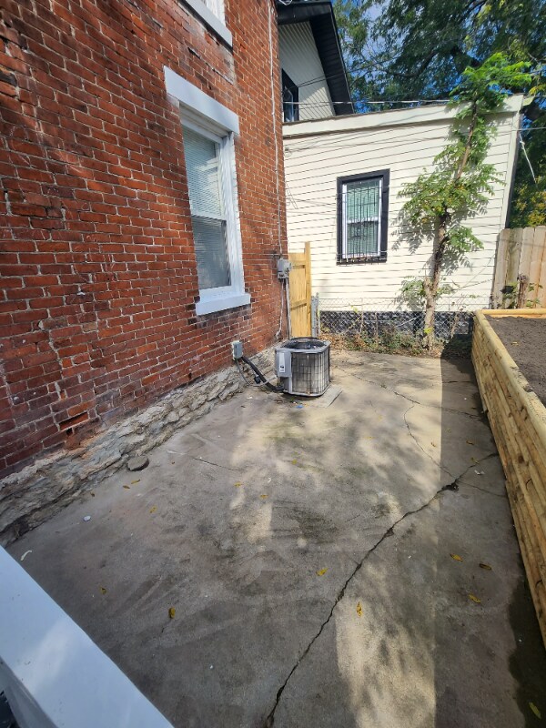 Building Photo - 414 S Wayne Ave