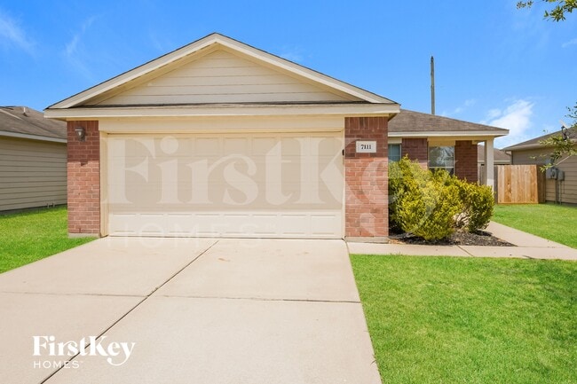 Building Photo - 7111 Lilac Manor Ln