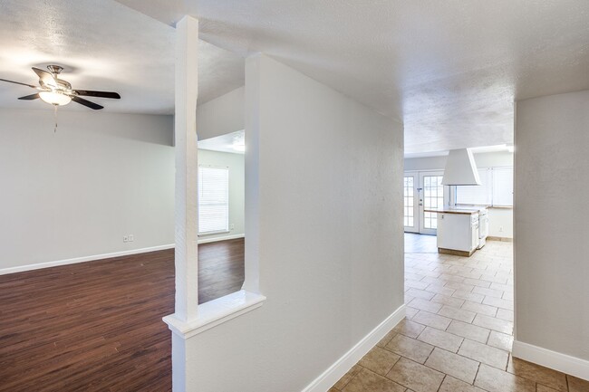 Building Photo - Cozy Charm: 3BD-2BA Brick Home with Modern...
