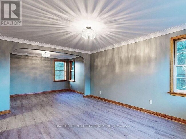 Photo du bâtiment - 12190 Warden Ave.