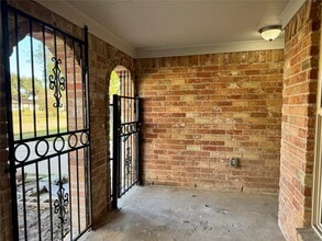 Building Photo - 15770 Chimney Rock Rd