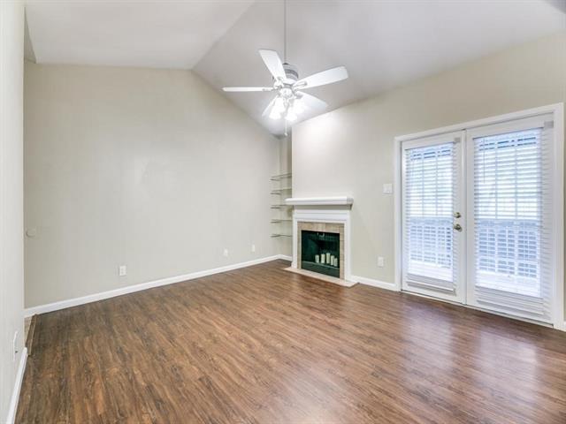Foto del edificio - 8601 Park Ln