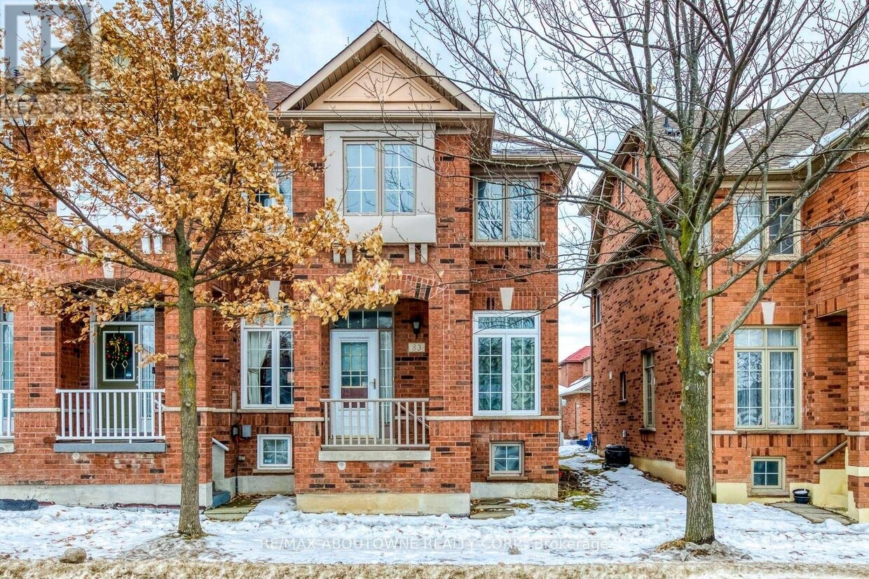 Photo principale - 83 Bur Oak Ave