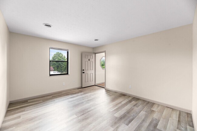 Photo - 4809 Cannon Ridge Dr Apartment