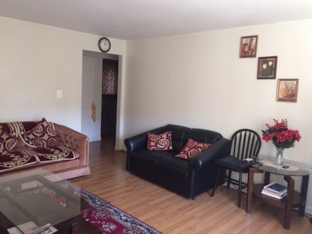 Foto del edificio - 6 Bell Ct