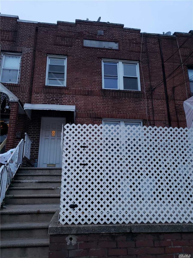 Foto principal - 50-48 48th St