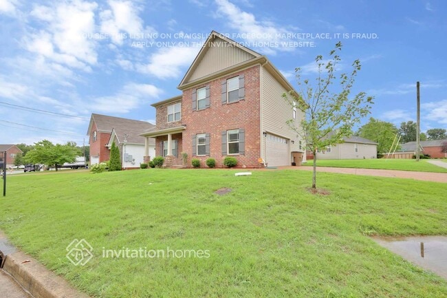 Building Photo - 6476 Paddington Way