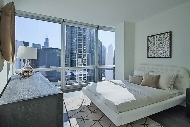 Foto del edificio - 475 N Park Dr