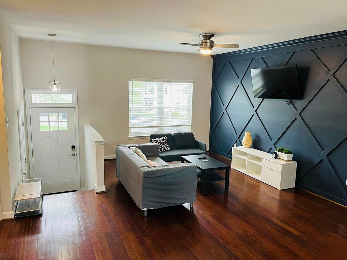 13692 Wildflower Ln, Clifton, VA 20124 Townhome Rentals in Clifton VA