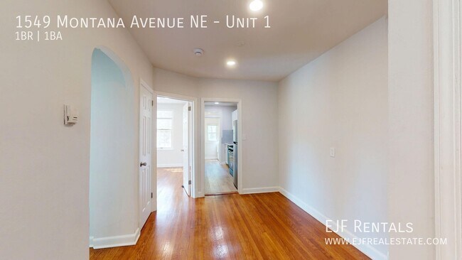 Building Photo - 1549 Montana Ave NE