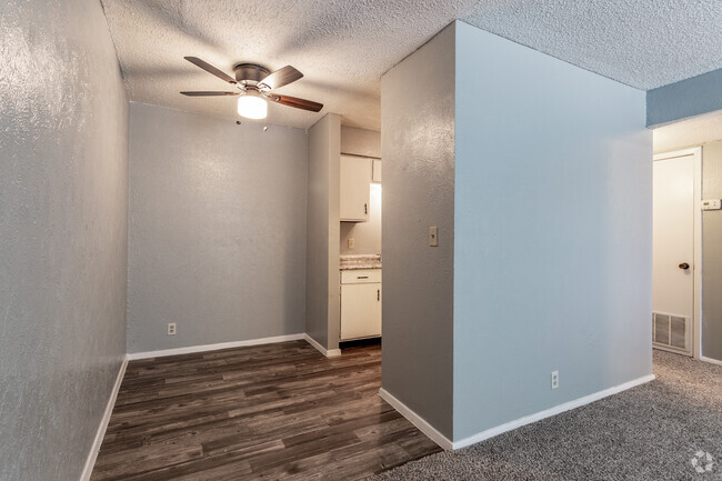 1BR, 1BA - 600SF - The Cedars Apartments