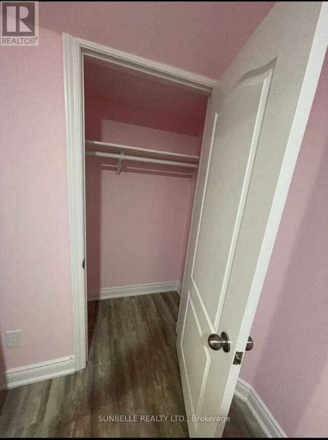 Building Photo - 26 Senwood St