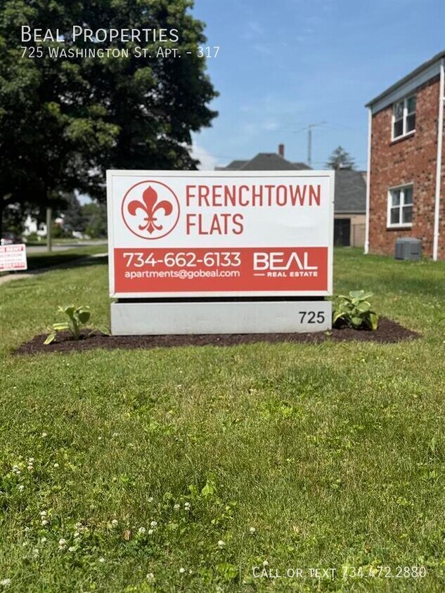 Primary Photo - 725 Washington St