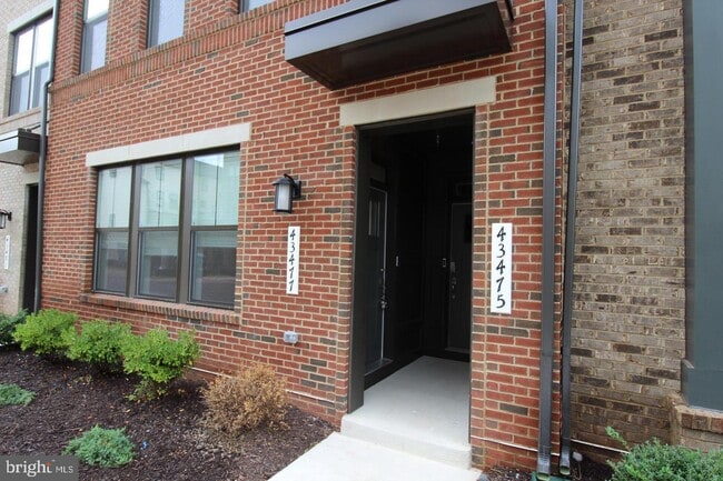 Building Photo - 43477 Stonewood Crossing Ter