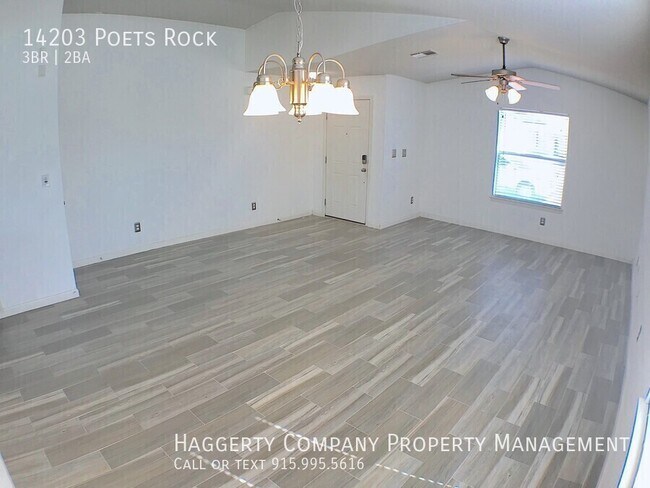 Foto del edificio - 14203 Poets Rock Ln