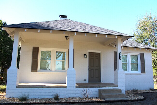 Foto del edificio - 1703 N Monroe St