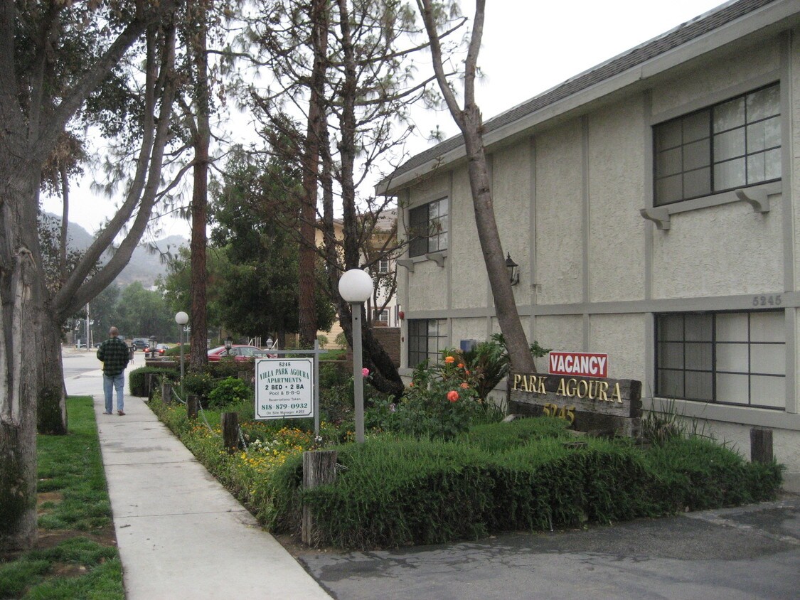 5245 Chesebro Rd, Agoura Hills, CA 91301 Apartments in Agoura Hills