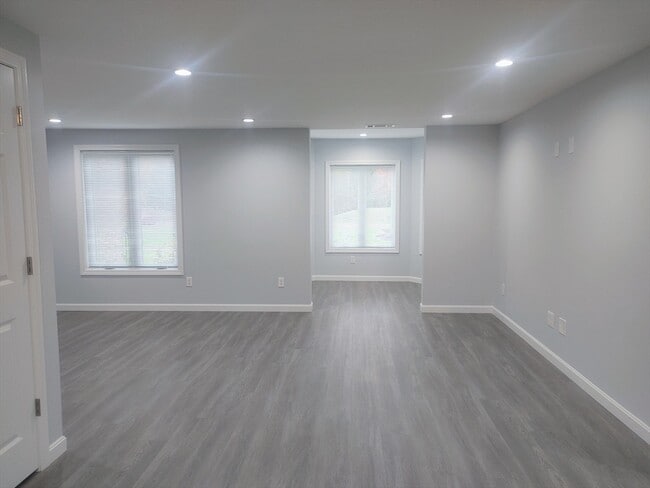 Foto del edificio - 108 Norton Ave