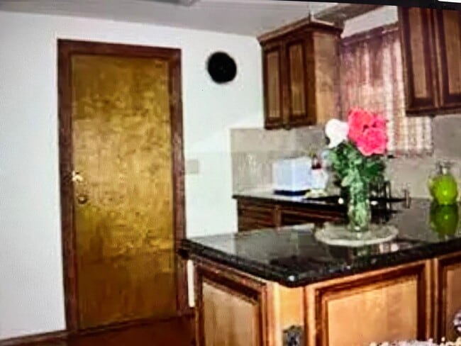 Building Photo - Home for Rent in Sacramento, CA 95821