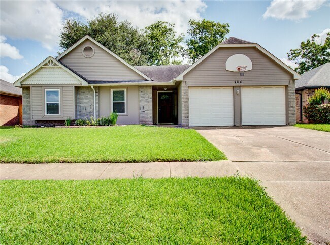 Foto del edificio - 7114 Buchanan Dr