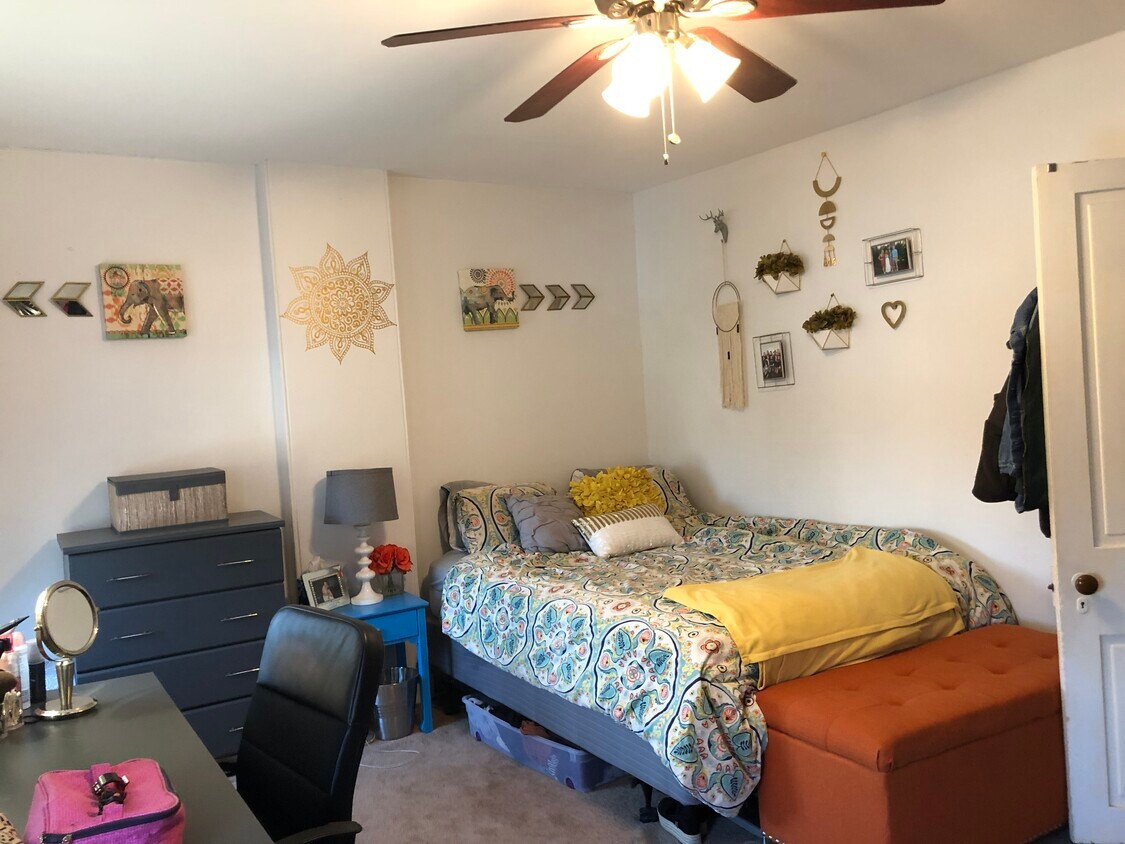 247 w barnard st, West Chester, PA 19382 Townhome Rentals in West