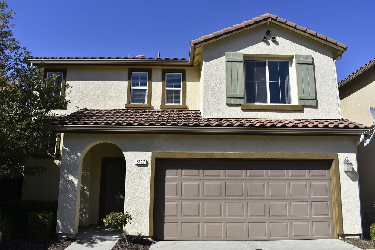 Primary Photo - 8137 Astaire Ln