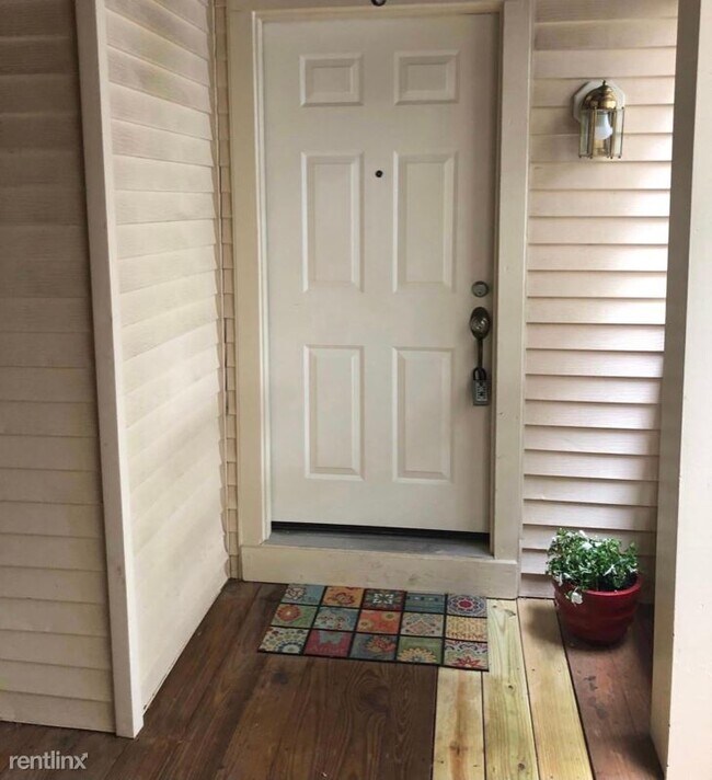 Foto del edificio - 4561 Interlachen Ct