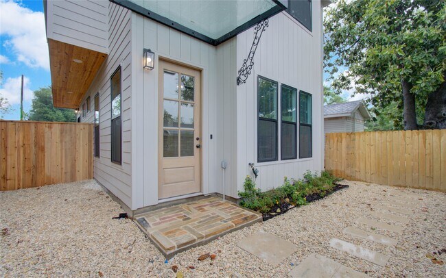 Foto del edificio - 4603 Edison St