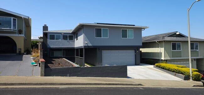 Foto del edificio - 2480 Ardee Ln