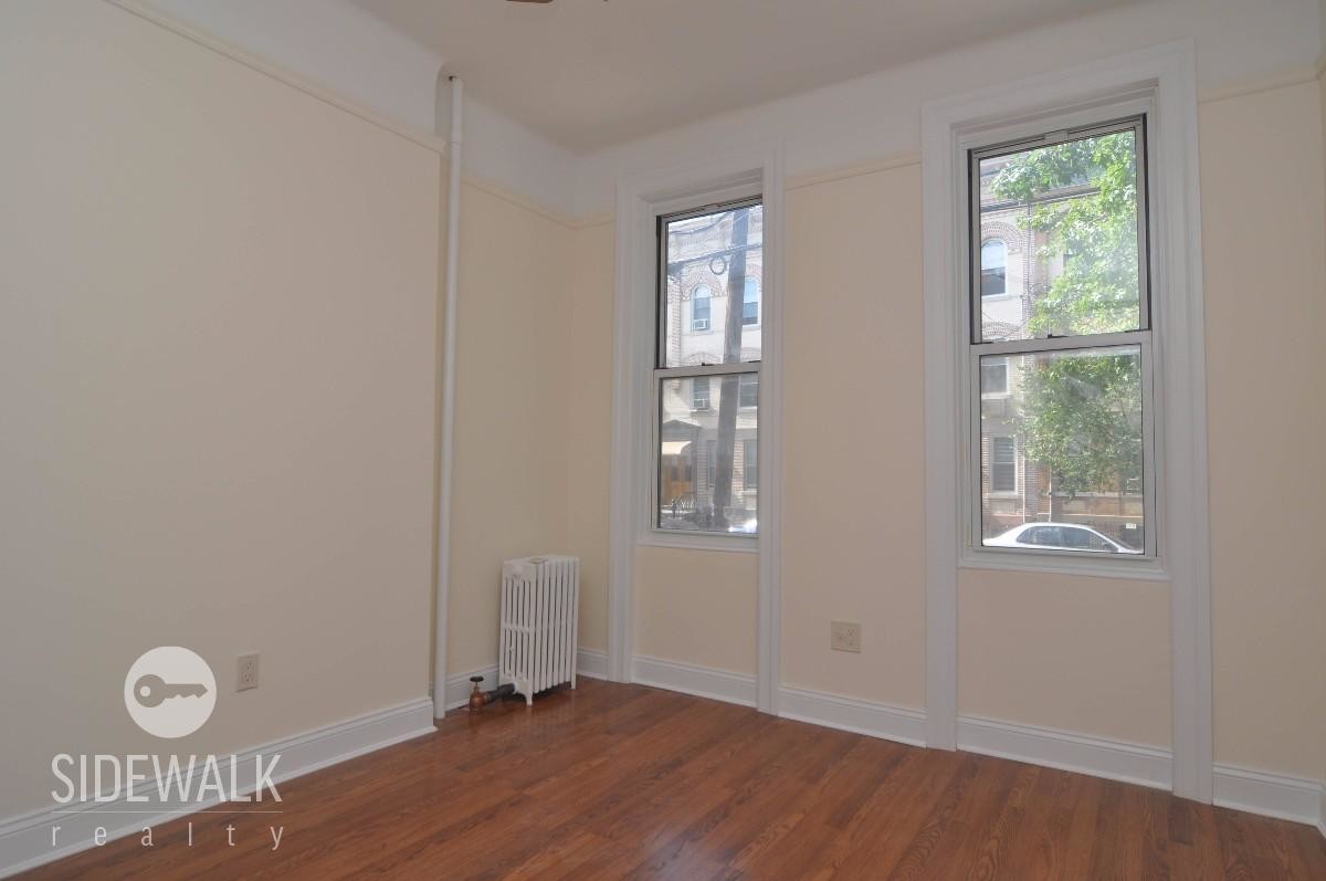 Foto del edificio - 1864 Cornelia St