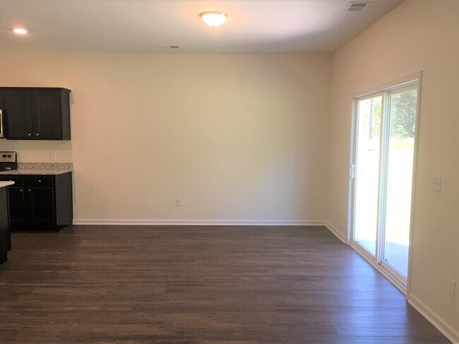 Building Photo - 176 Orion Way