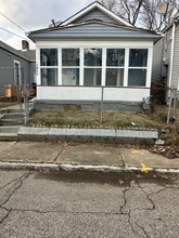 Building Photo - 1811 Owen St