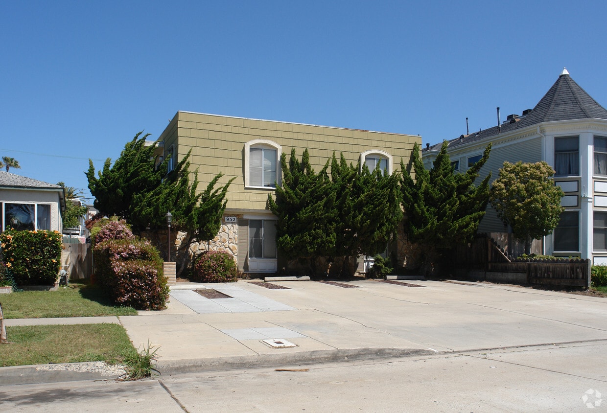 952 Reed Ave, San Diego, CA 92109 Apartments in San Diego, CA