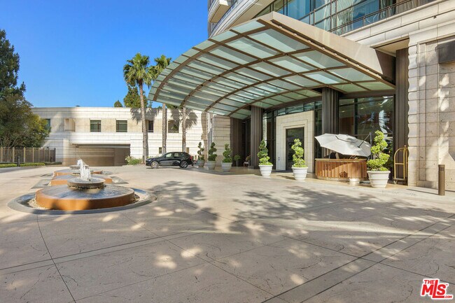 Building Photo - 1 W Century Dr