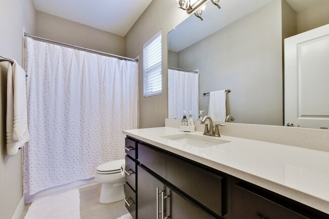 Building Photo - 3101 McCurdy St