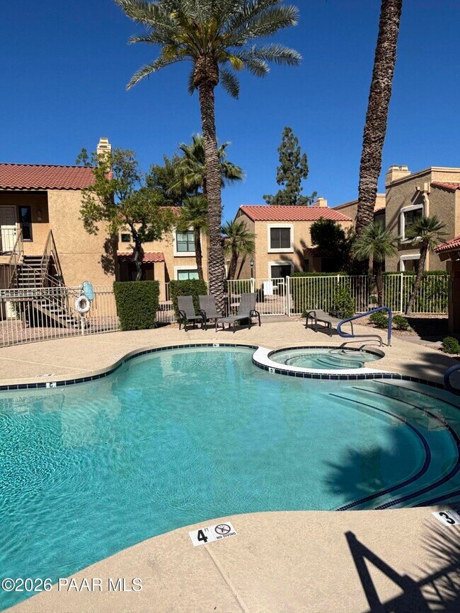 Foto del edificio - 8787 E Mountain View Rd