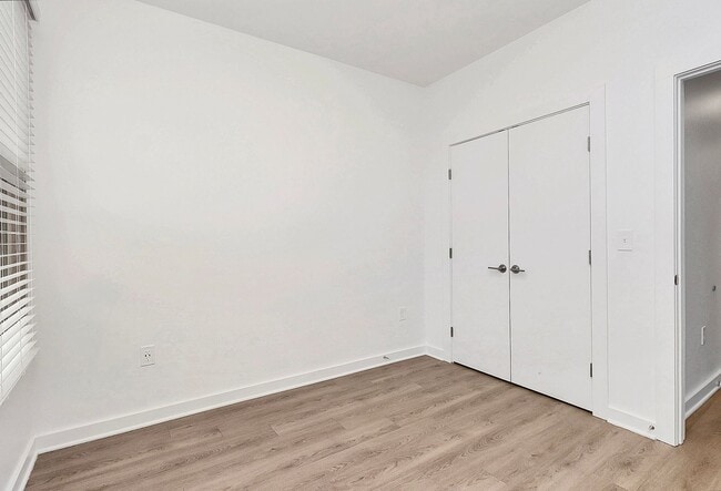 Interior Photo - Millhouse